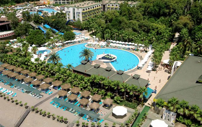 Zwembad van Hotel & Resort Botanik in Side