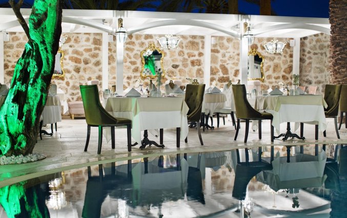 Terras van Hotel Elegance East in Antalya