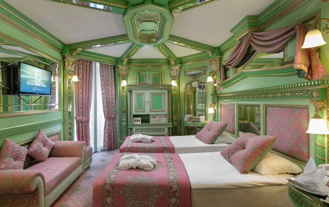Slaapkamer van Hotel Club Sera in Antalya