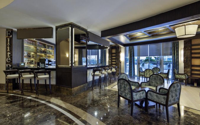 Bar van Hotel Liberty Lara in Antalya