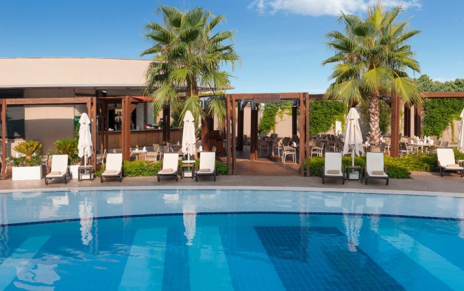 Buitenzwembad van Resort en Spa Aska Lara in Antalya