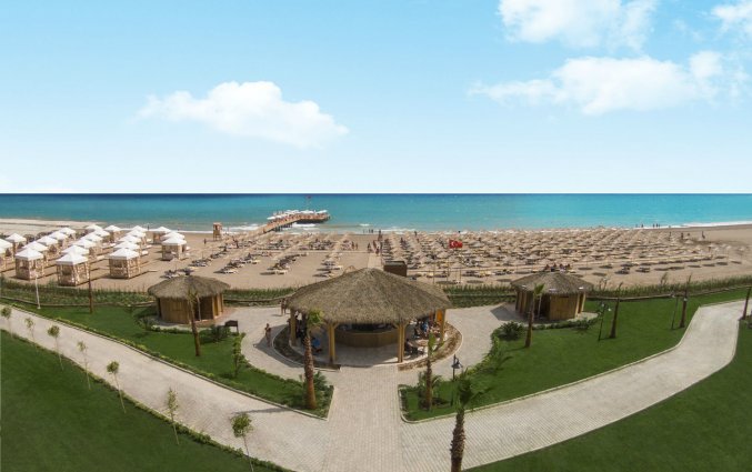 Strand van Resort en Spa Aska Lara in Antalya