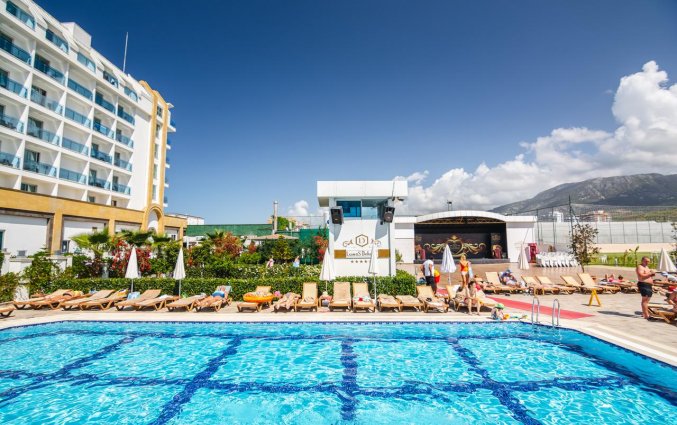 Buitenzwembad van Resort The Lumos Deluxe & Spa in Alanya