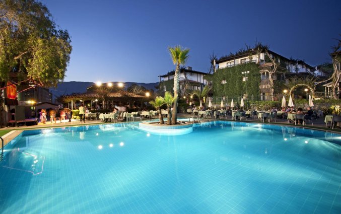 Zwembad van Hotel Club Titan in Alanya