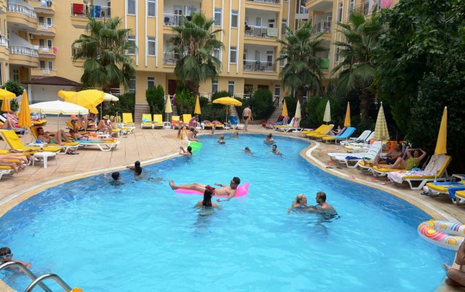 Zwembad van Hotel Artemis Princess in Alanya