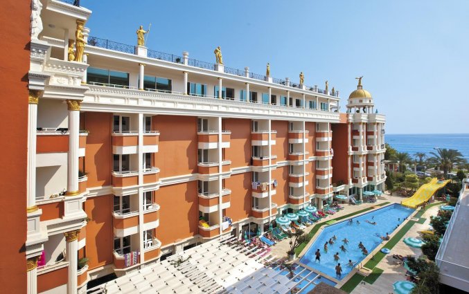 Hotel Antique Roman Palace in Alanya