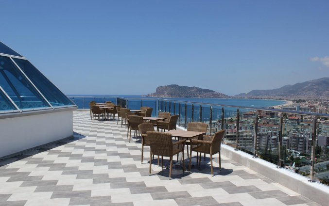 Dakterras van Hotel Diamond Hill Resort in Alanya