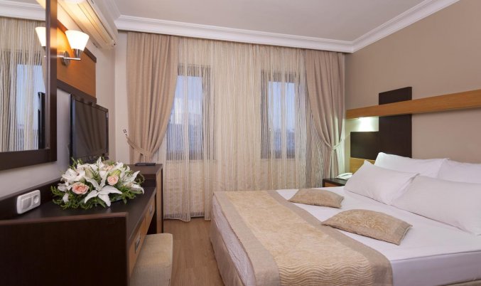 Slaapkamer van Hotel Kandelor in Alanya
