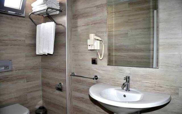 Badkamer van Hotel Kleopatra Atlas in Alanya