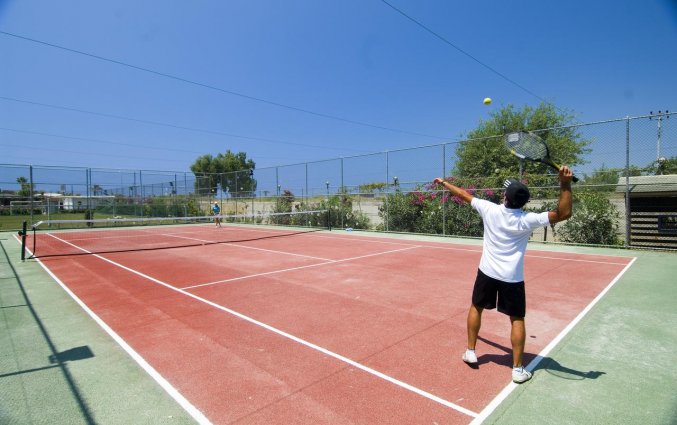Tennisbaan van Hotel Beach Club Doganay in Alanya