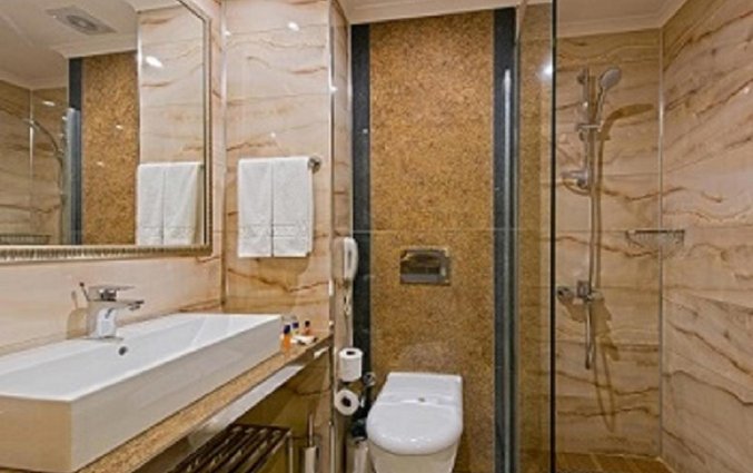 Badkamer van Miarosa Incekum West Resort