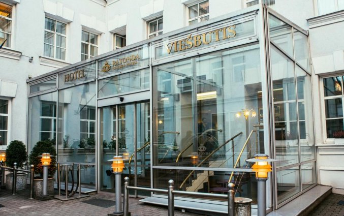 Gebouw van hotel Ratonda Centrum Vilnius