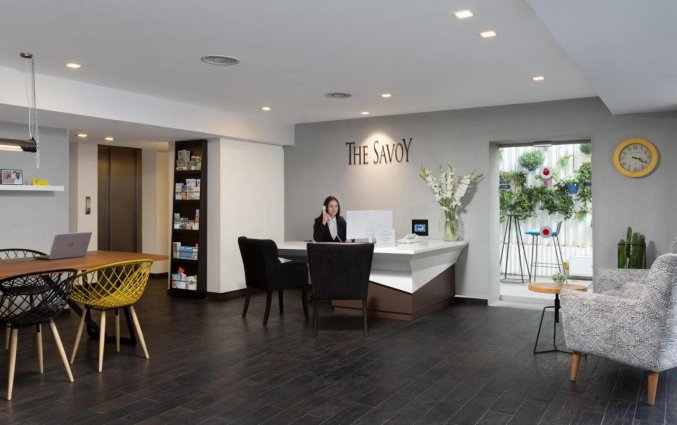 Receptie van Hotel The Savoy Sea Side Tel Aviv