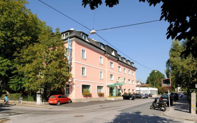 Gebouw van Hotel Scherer Salzburg
