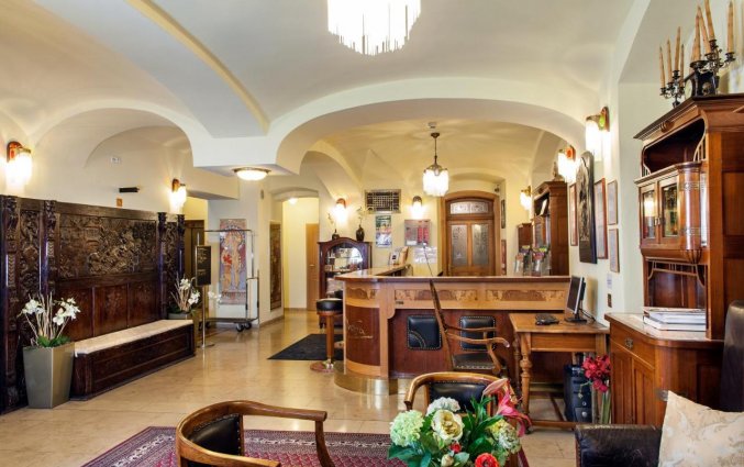 Lobby van Hotel Mucha Praag
