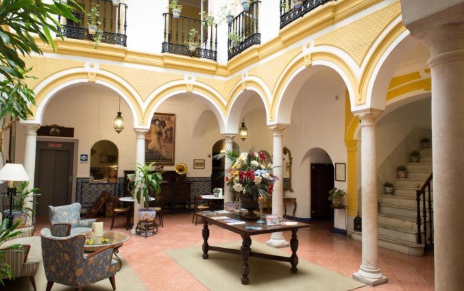 Entree bij Hotel Abanico Sevilla