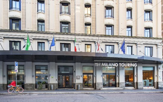 Ingang van Hotel NH Milano Touring Milaan