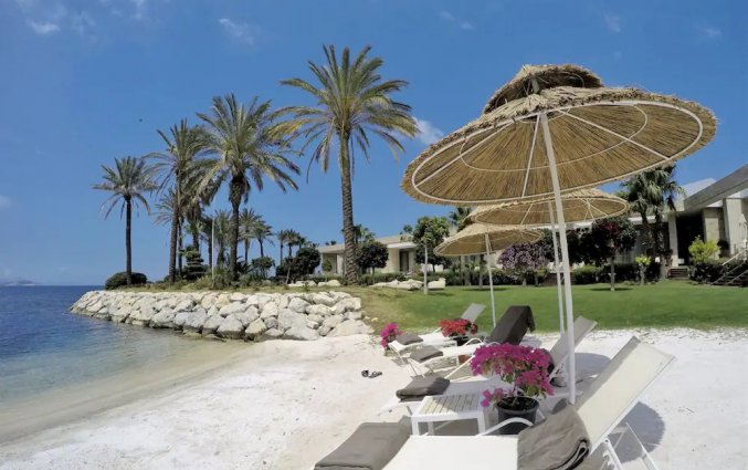 Strand van Yalikavak Marina Boutique Hotel Bodrum