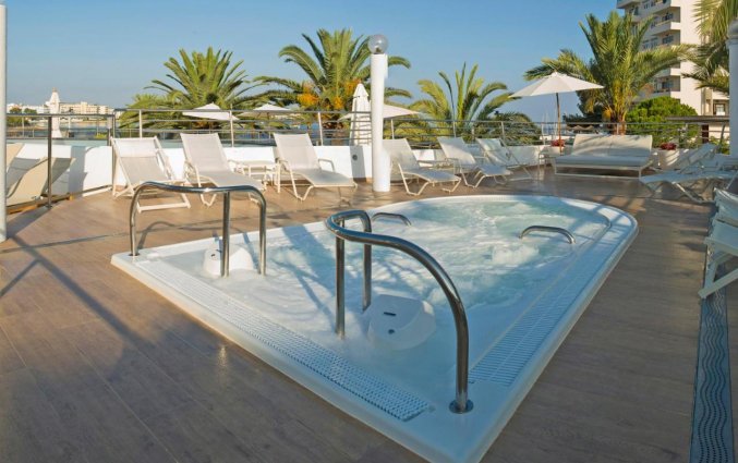 Jacuzzi van Hotel Bellamar Ibiza