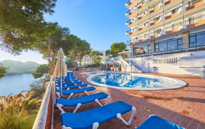 Zonneterras van Hotel Cala Ferrera Mallorca