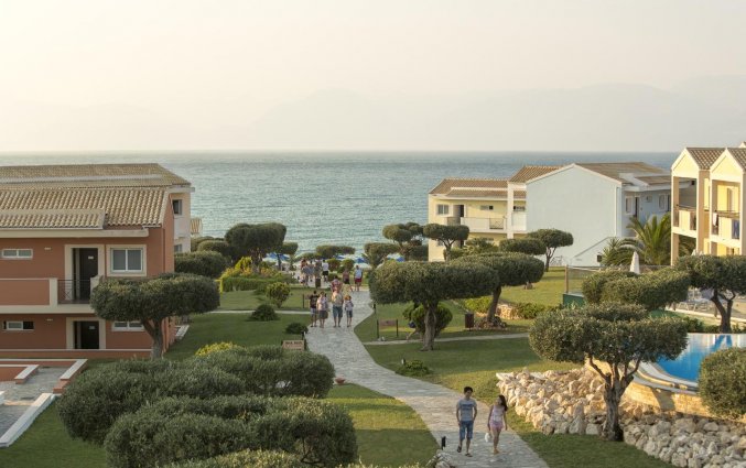 Uitzicht van Resort Mareblue Beach op Corfu