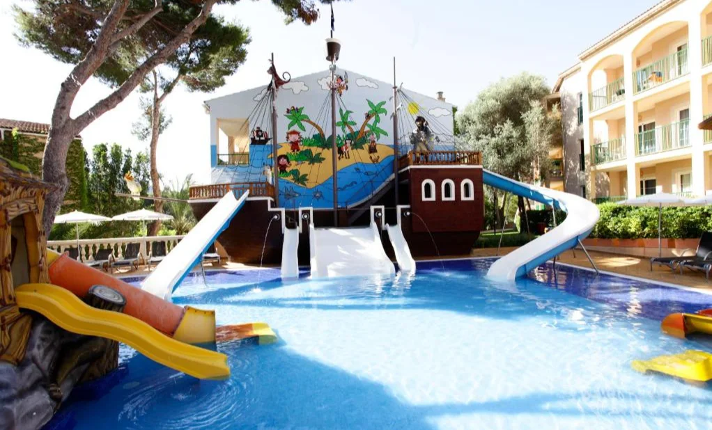 Kinderzwembad van Zafiro Cala Mesquida in Mallorca