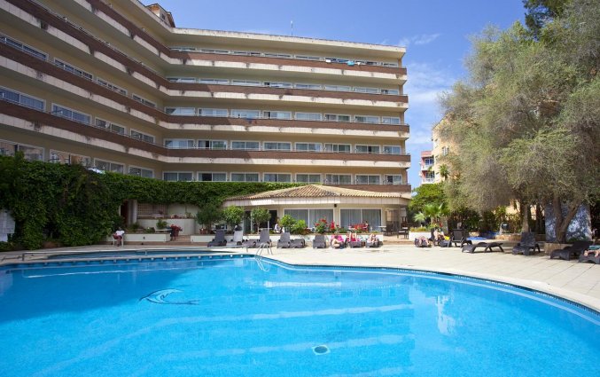 Buitenzwembad van Hotel Ipanema Park op Mallorca