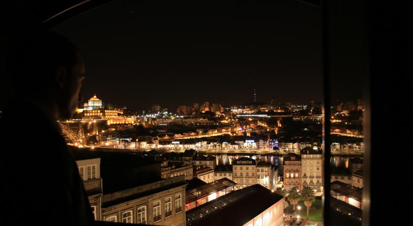 Uitzicht op de stad vanaf Hotel Da Bolsa in Porto