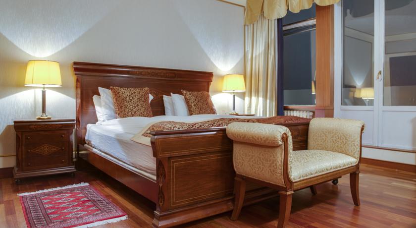 Tweepersoonskamer van Hotel Radisson Blu Saga op IJsland