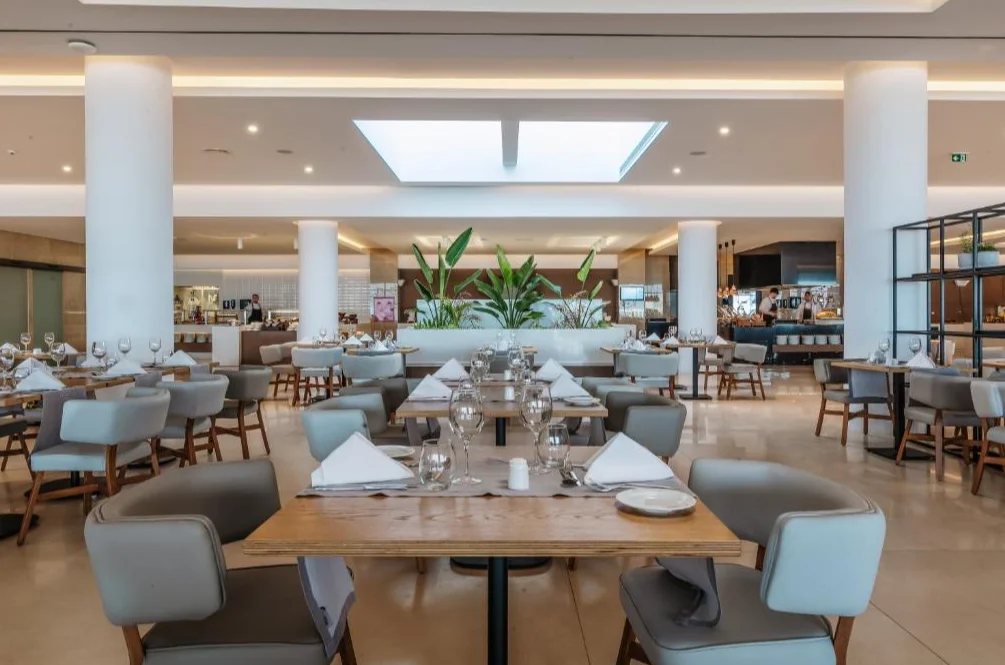 Gennadi Grand Resort restaurant