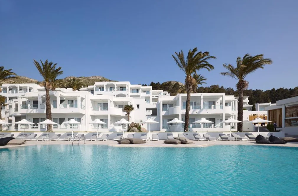 Dimitra Beach Hotel & Suites zwembad 