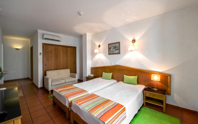 Tweepersoonskamer van Hotel Colina do Mar in de Algarve