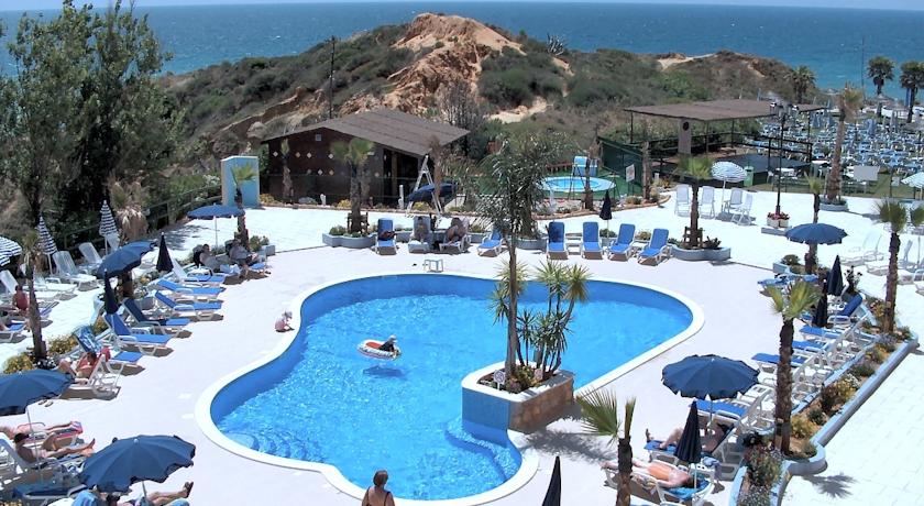 Buitenzwembad van Resort Auramar Beach in Algarve