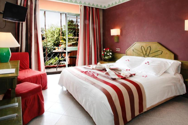 Chems Hotel
