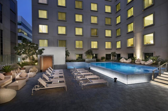 Hiltion Garden Inn Dubai Mall of the Emirates