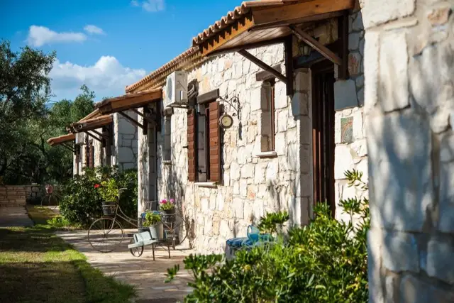 Kavos Psarou Villas huisjes