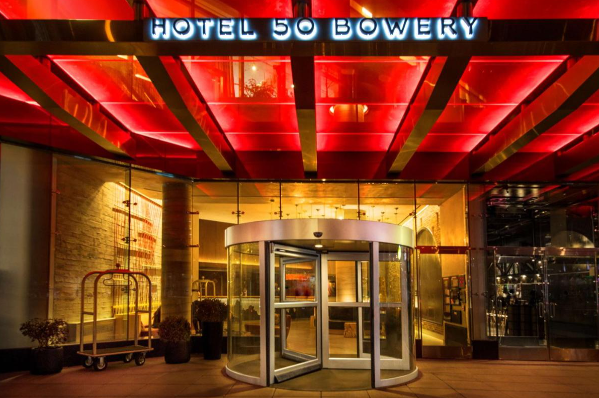 Hotel 50 Bowery NYC / Manhattan
