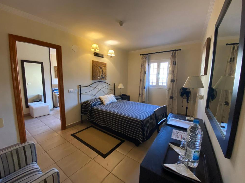 Hotel La Aldea Suites