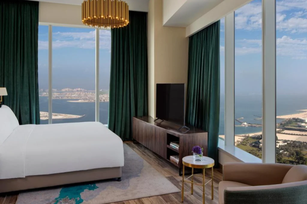 Avani Palm View Dubai Hotel & Suites