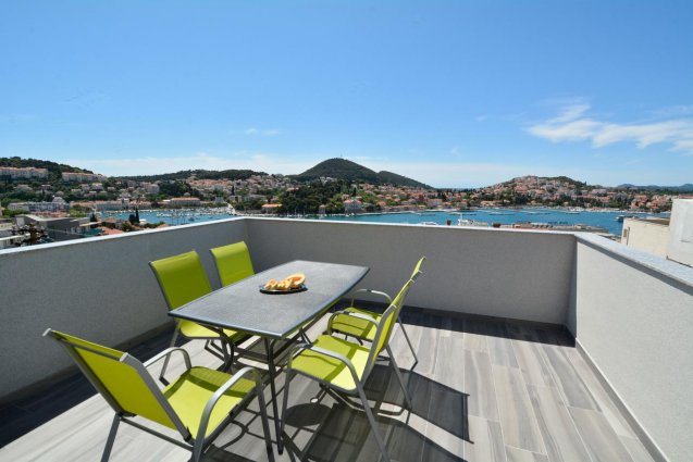 Terras van een appartement van appartementen Villa Rosa in Dubrovnik
