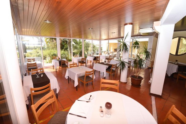 Restaurant van Hotel Praia da Lota Resort in de Algarve