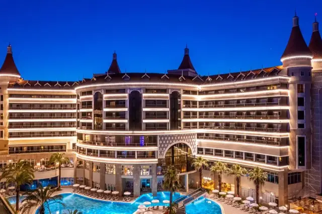 Kirman Leodikya Resort Hotel