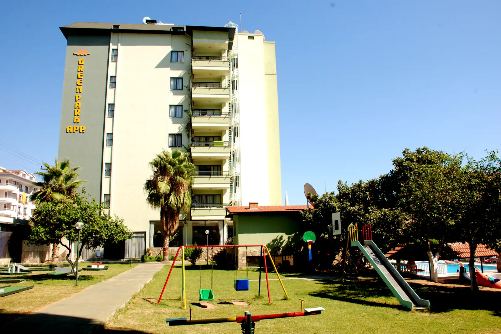 Green Park Apart Hotel 