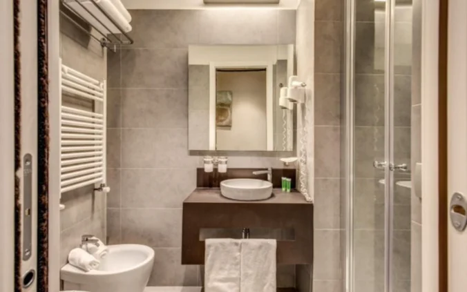 Hotel Trevi badkamer