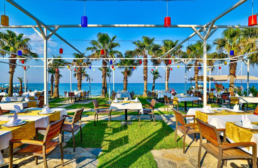 Crystal Flora Beach Resort