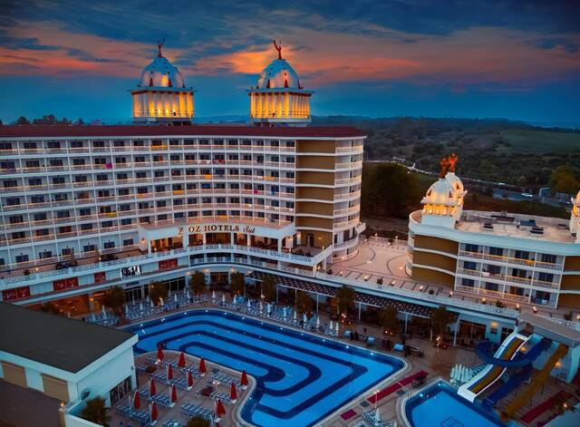 Oz Hotels Sui