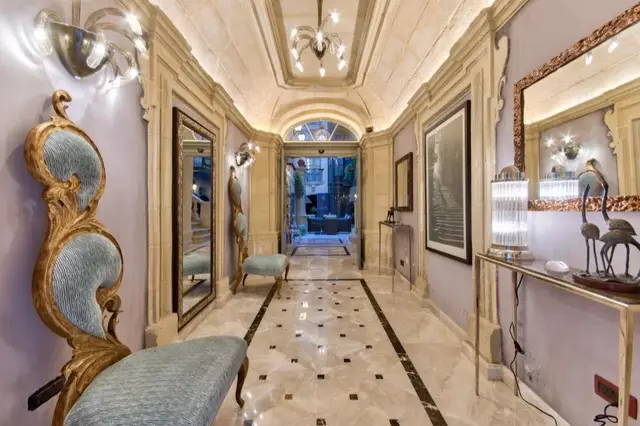 Palazzo Consiglia gang