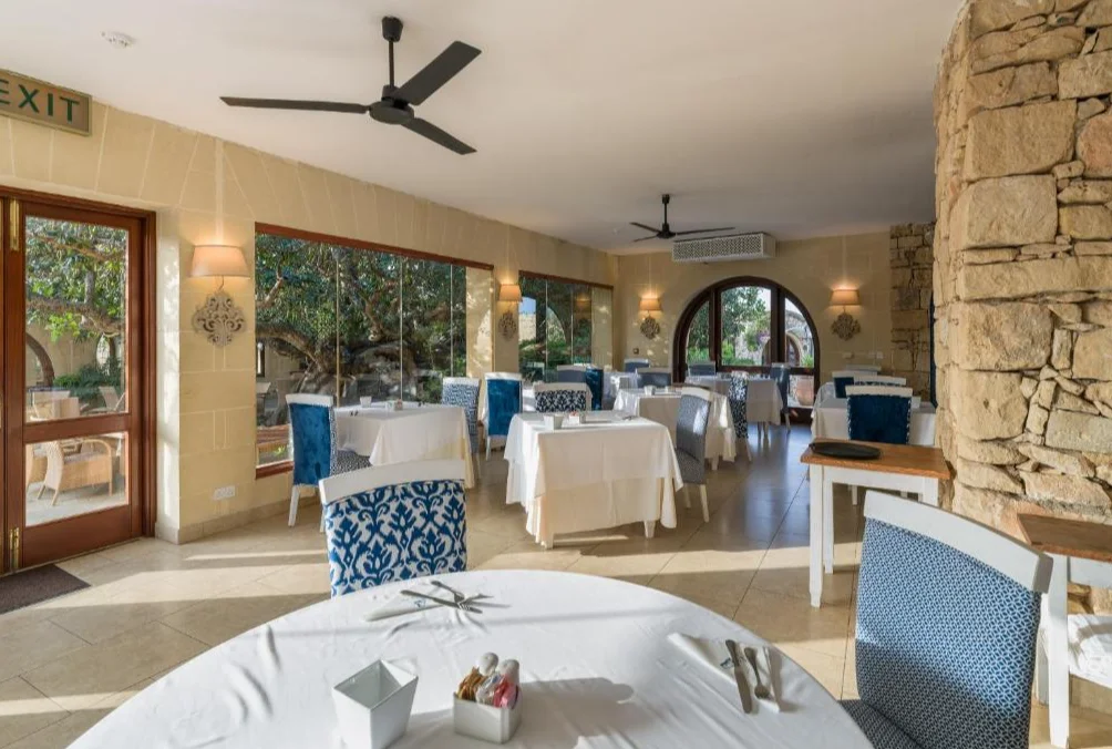 Ta Cenc Hotel & Spa restaurant