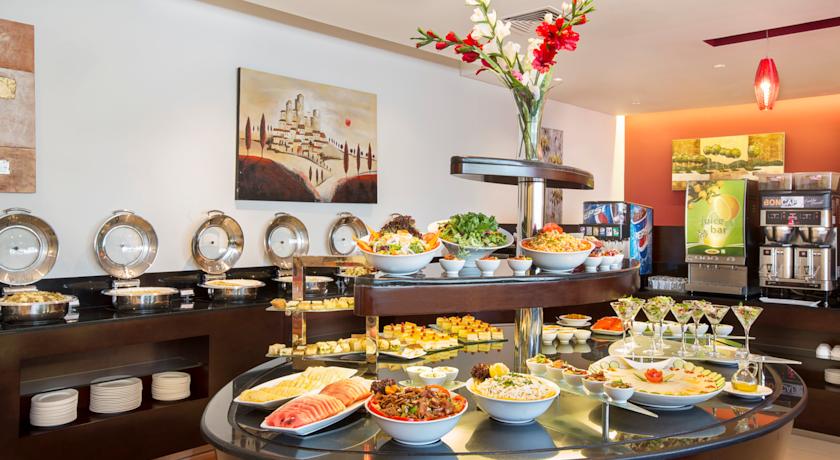 Buffet van Hotel Arabian Park in Dubai