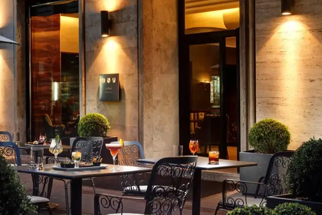 unahotel deco roma